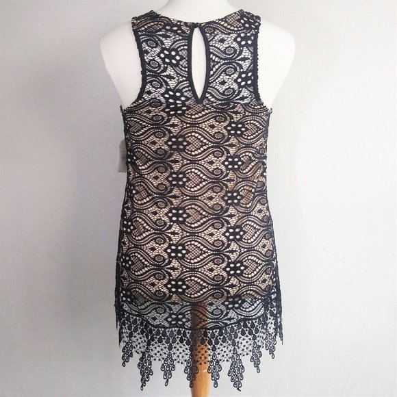 Altar'd State Lace Overlay Sleeveless Tuni… - Picture 3 of 11